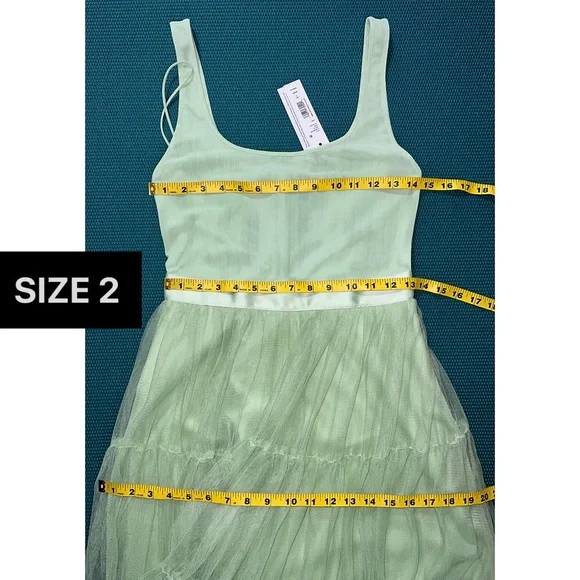 Alice + Olivia Chara Scoop Neck Green Tulle Midi Dress - Picture 9 of 16